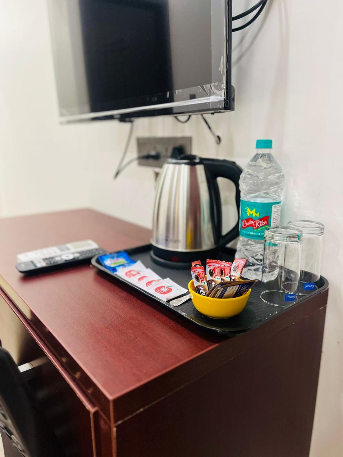 The Lotaz Hotel Kochi エクステリア 写真