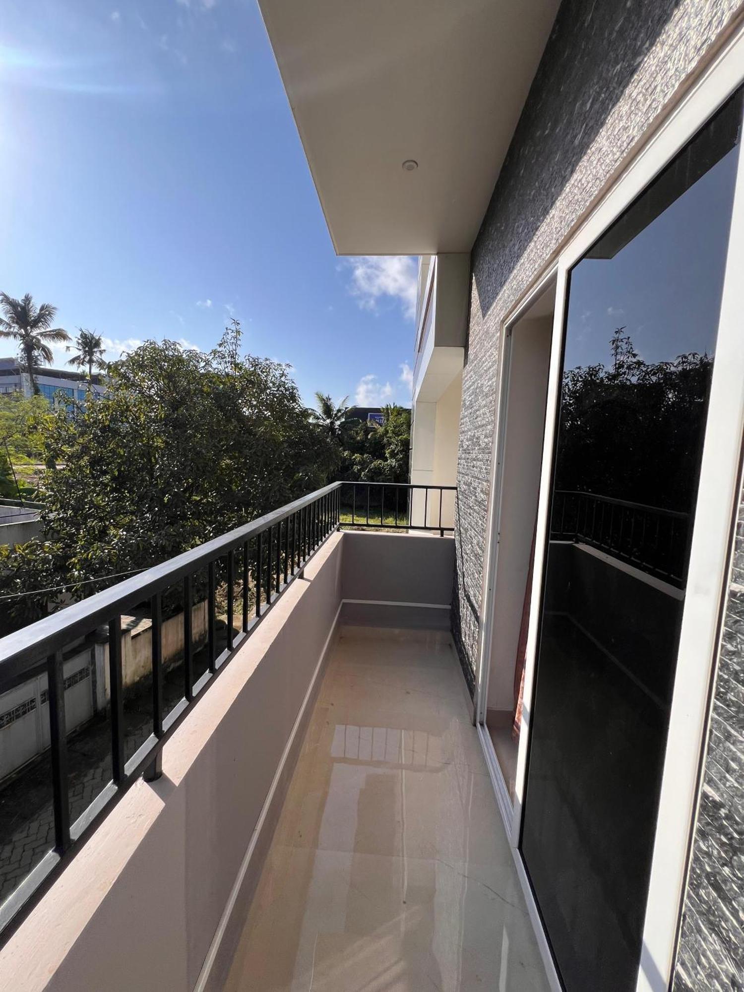 The Lotaz Hotel Kochi エクステリア 写真