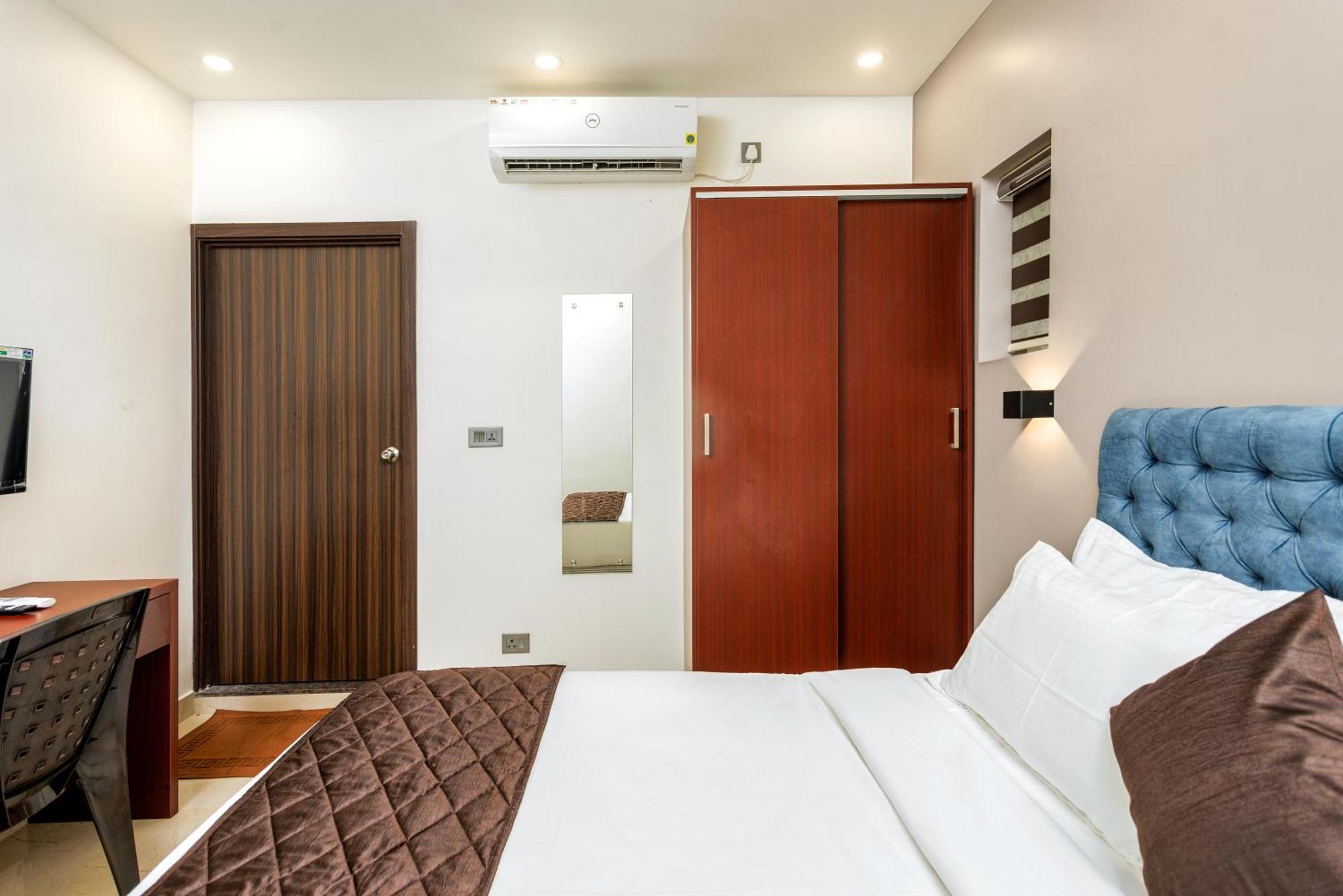 The Lotaz Hotel Kochi エクステリア 写真