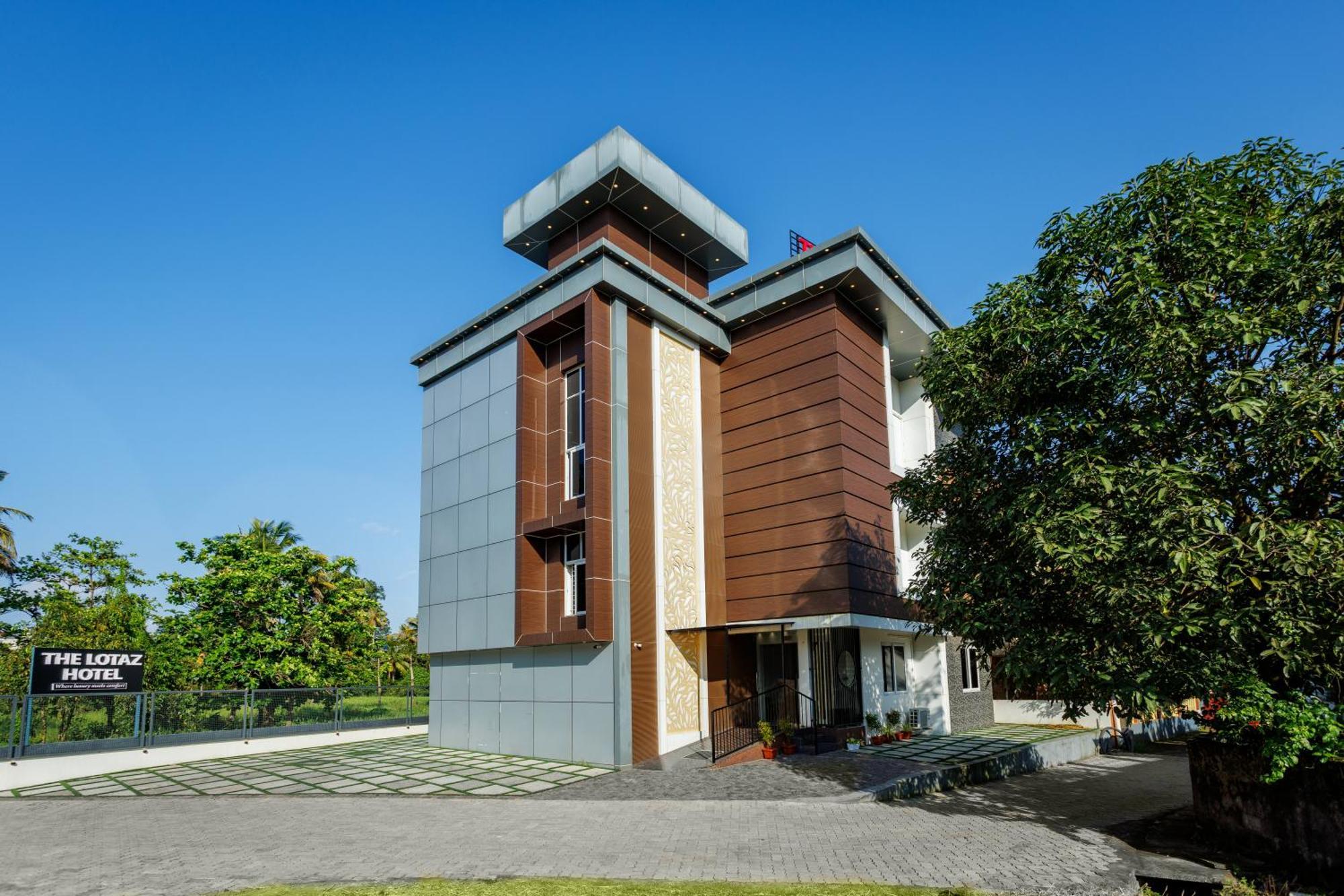 The Lotaz Hotel Kochi エクステリア 写真